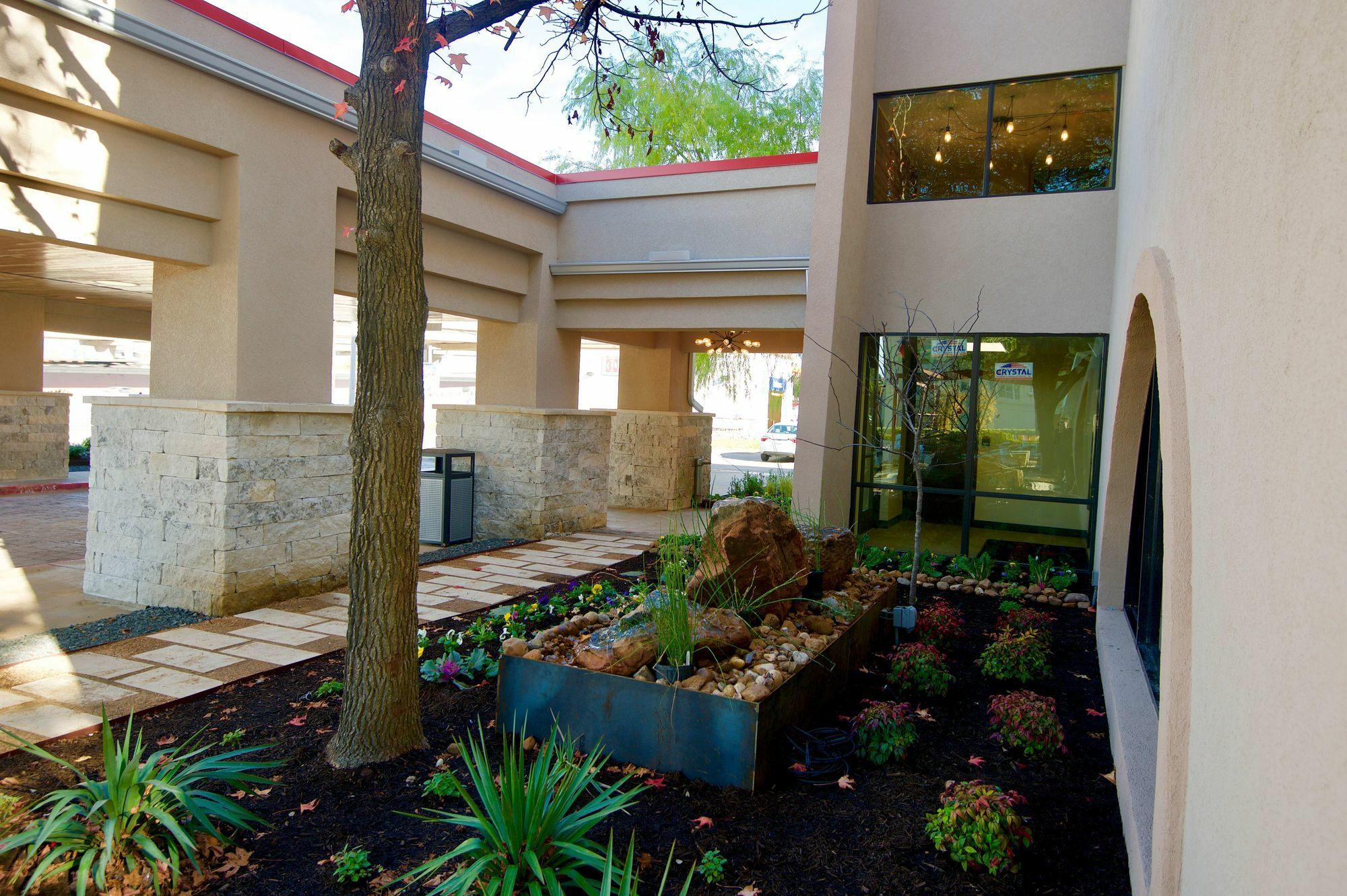 Hotel Ramada By Wyndham Austin South Exterior foto